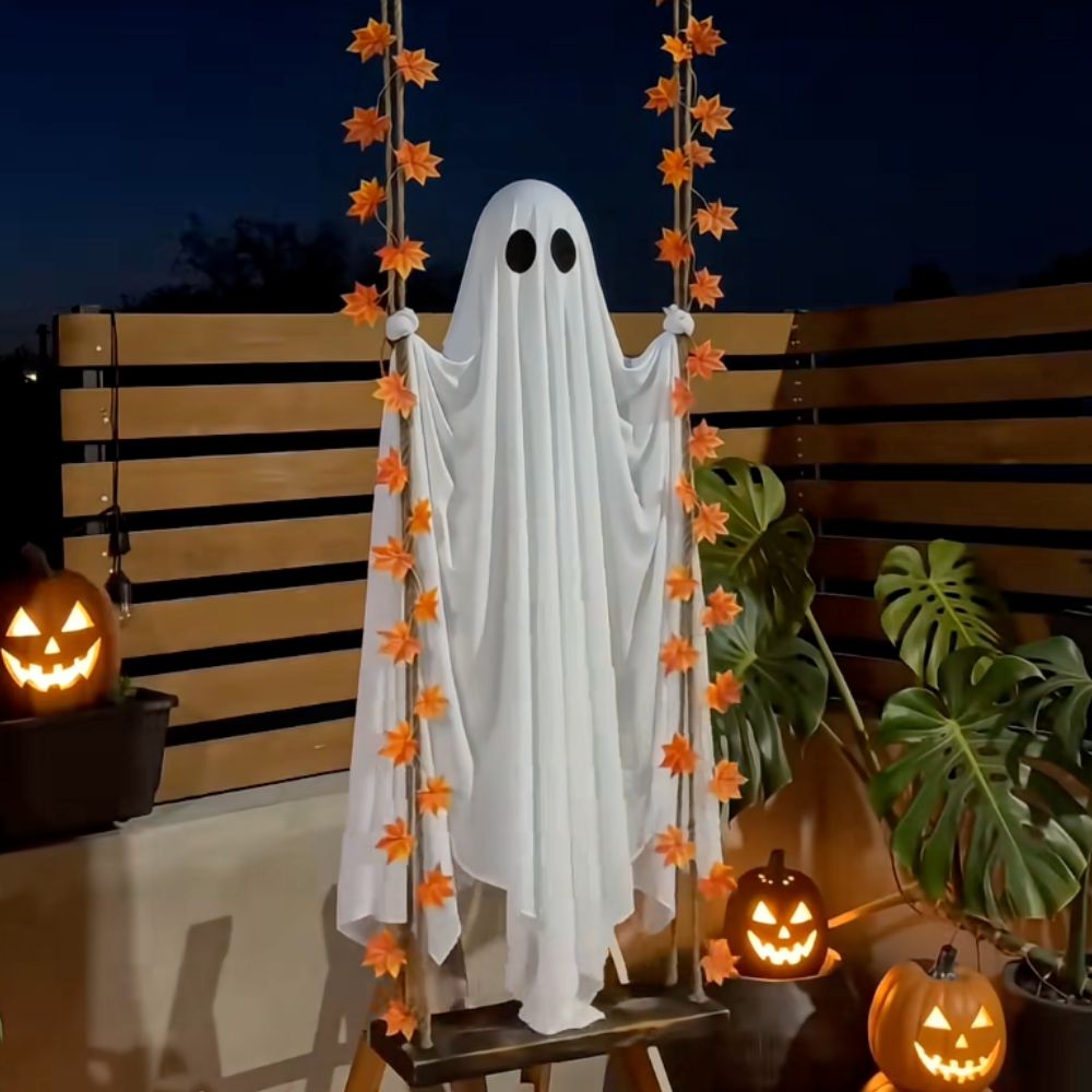 Large Swinging Ghost display